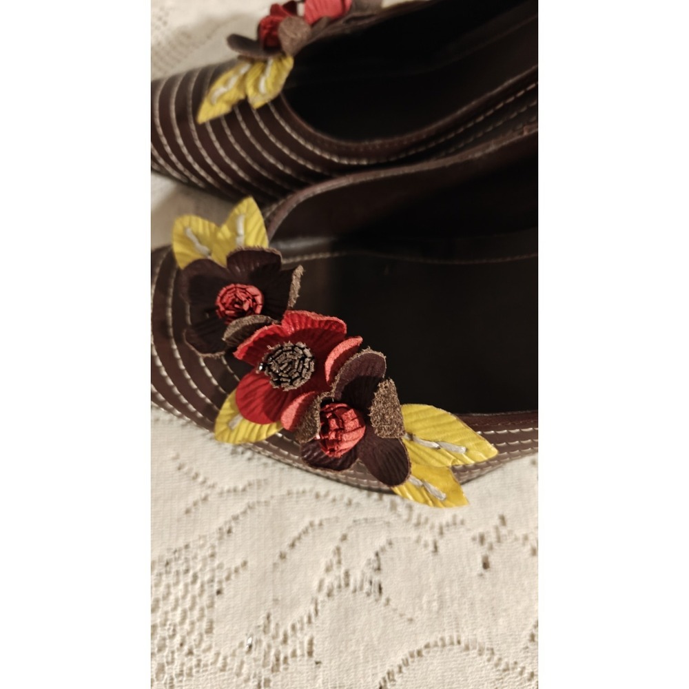 Two Lips Heels Pointy Toe 3D Floral Leather Upper 3.5" Heels Size 8.5 Y2k Vtg - Picture 6 of 15